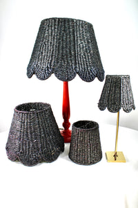 Small Seagrass Shade Cover Scalloped in Black