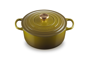 Signature Round Dutch Oven in Olive 5.5 qt.