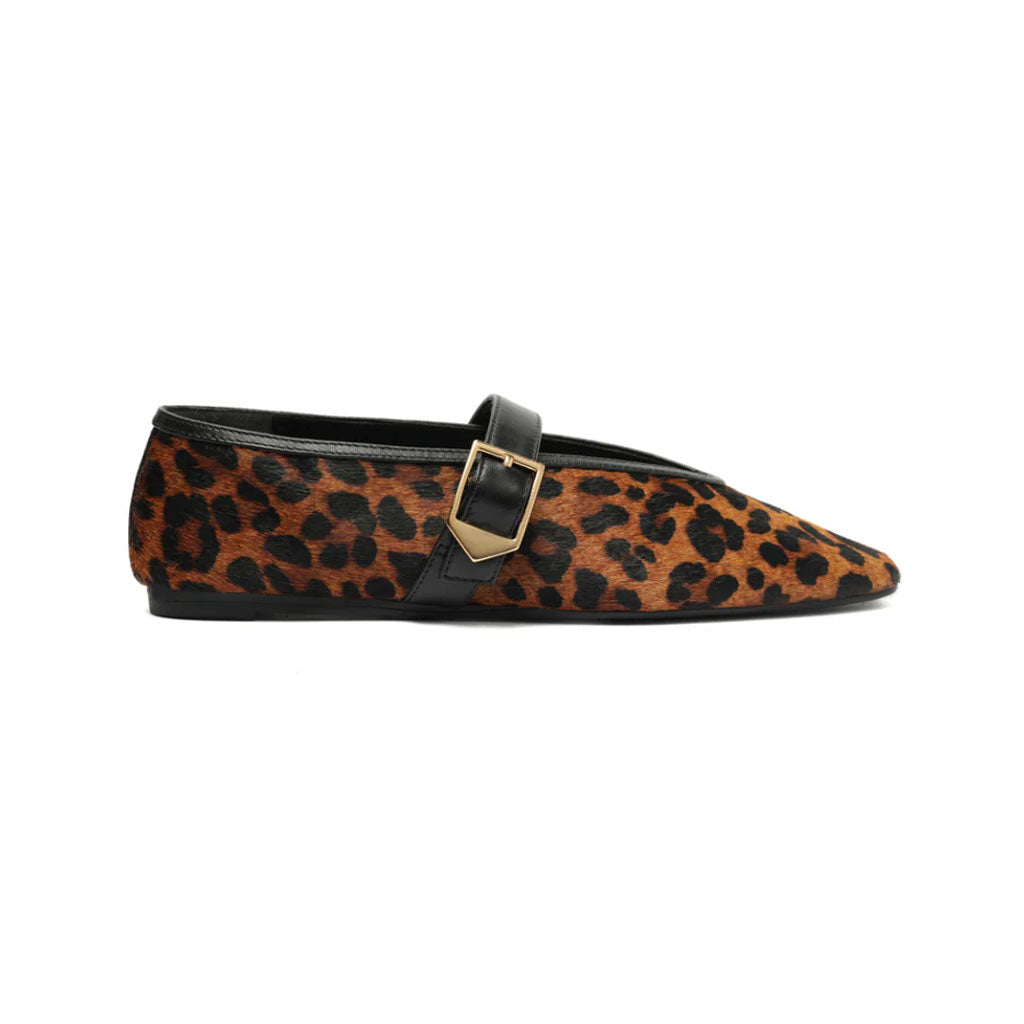 Courtney Buckle Hair Calf Flat in Natural/Black