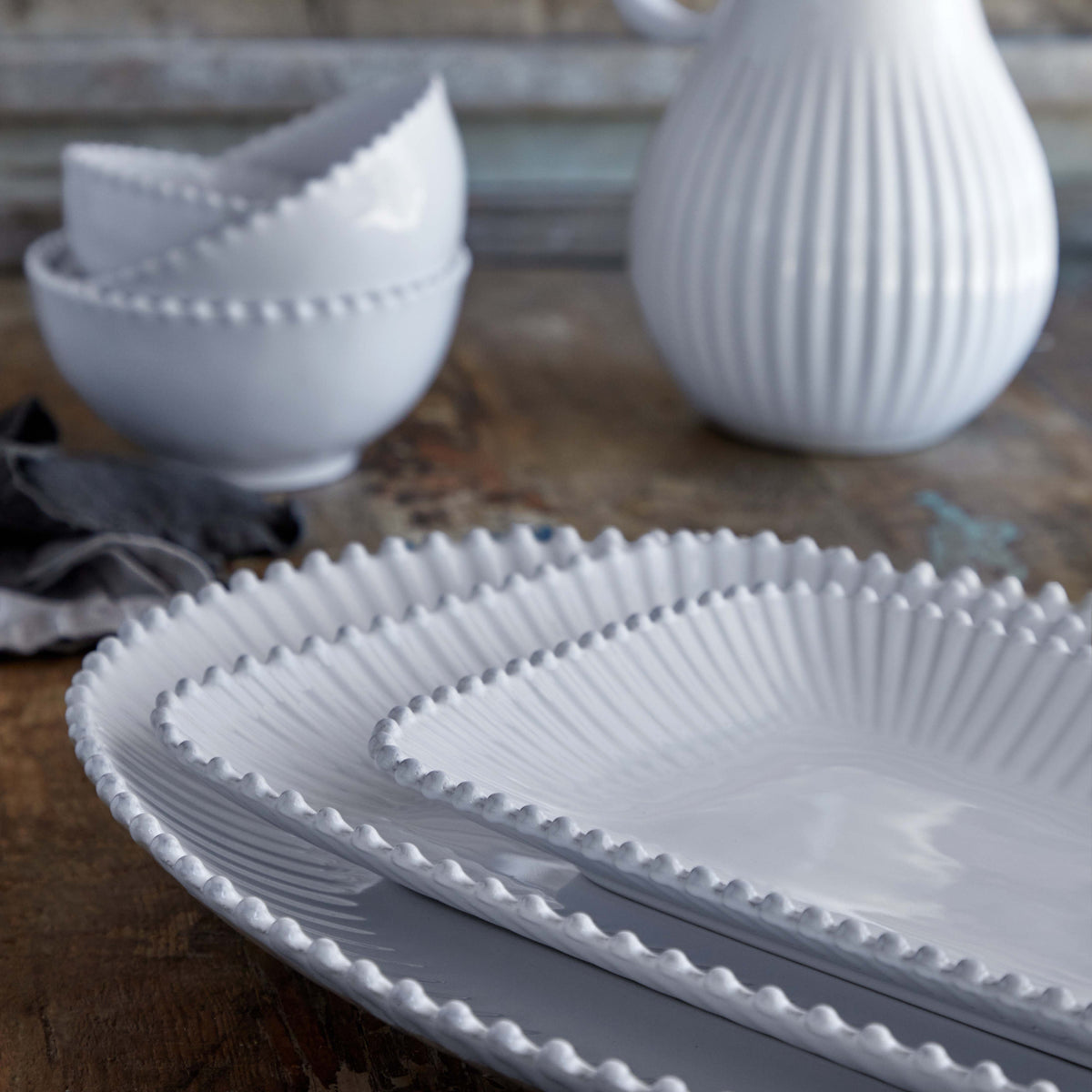 Pearl Collection Oval Platter 20" in White