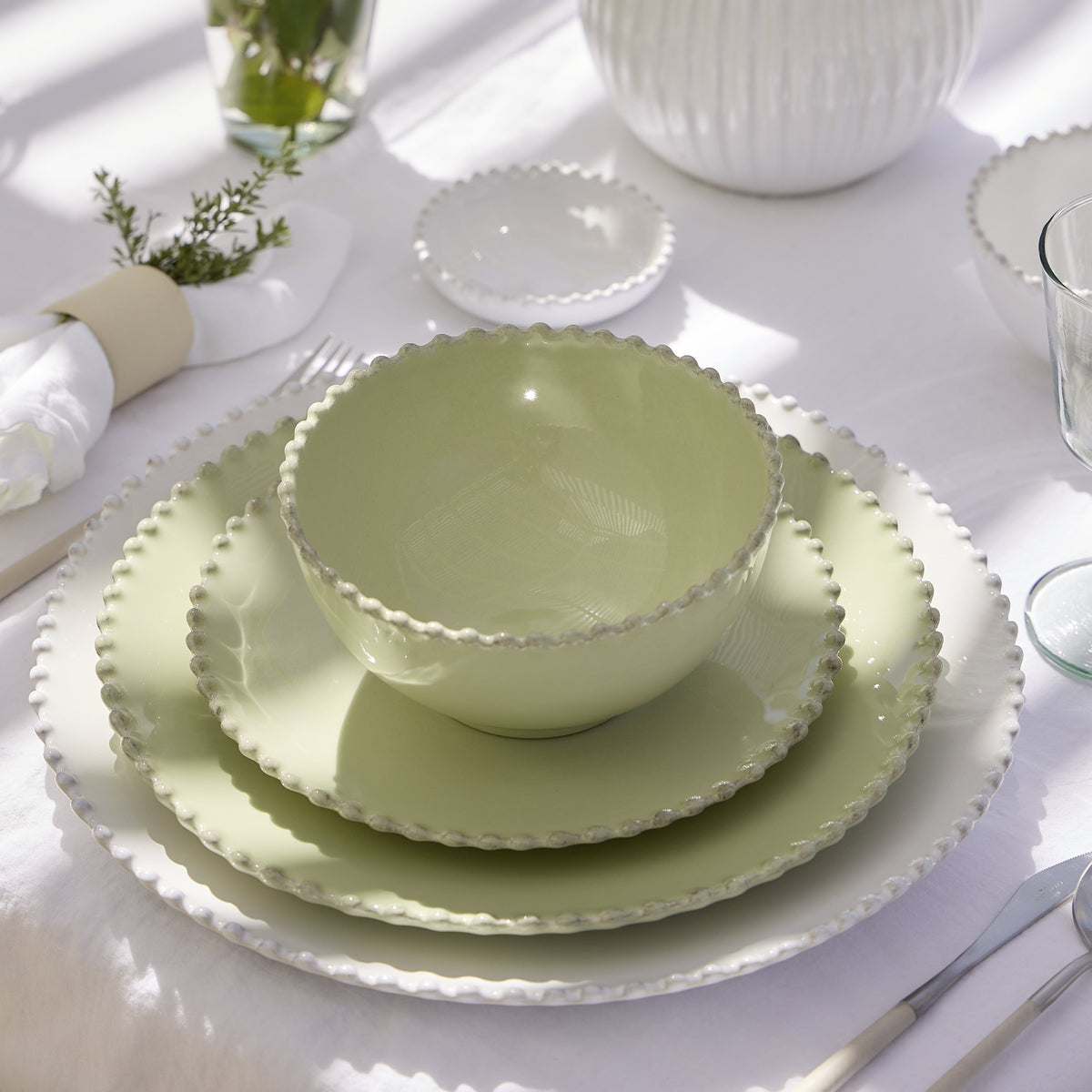 Pearl Collection Cereal Bowls in Lilly Green, Set of 6