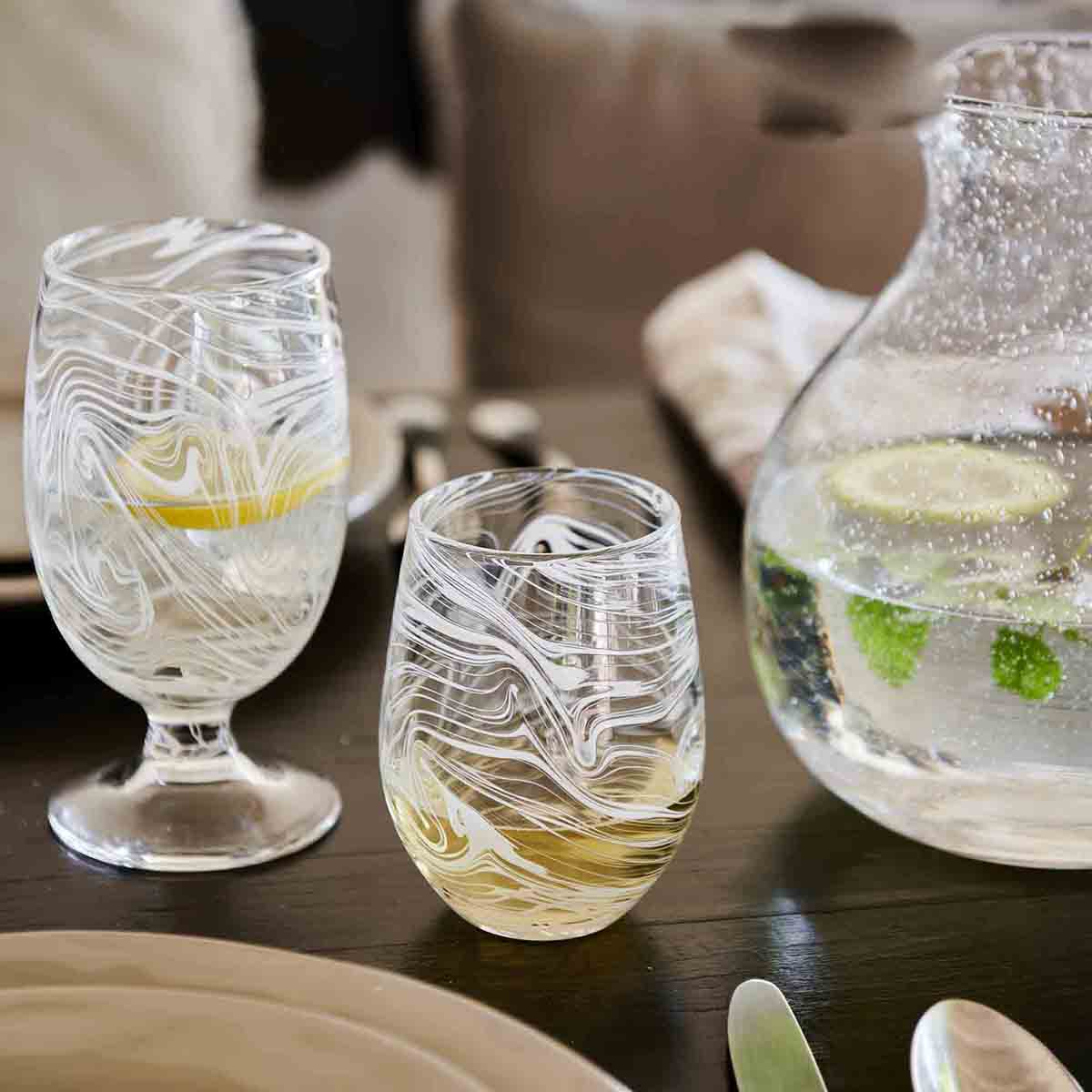 Puro Marbled Goblet in White