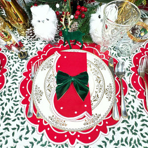 Green leaf tablecloth and red ava luxury placemats green velvet bows