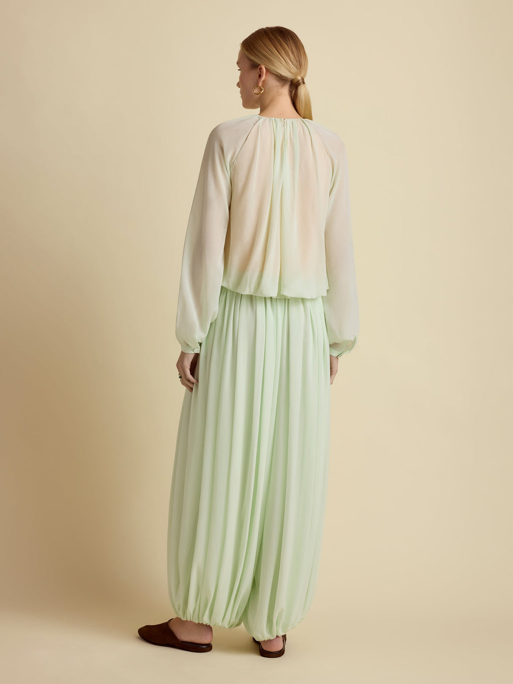 Silk Long Sleeve Gathered Blouse in Hemlock
