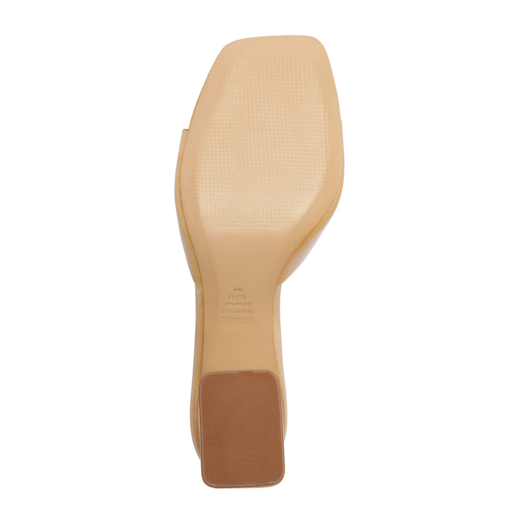 Leena Leather Sandal in Light Wood