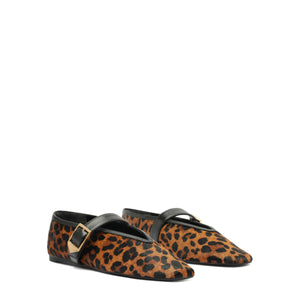 Courtney Buckle Hair Calf Flat in Natural/Black