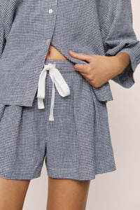 Linen Blend Relaxed Short in Gingham White/Navy
