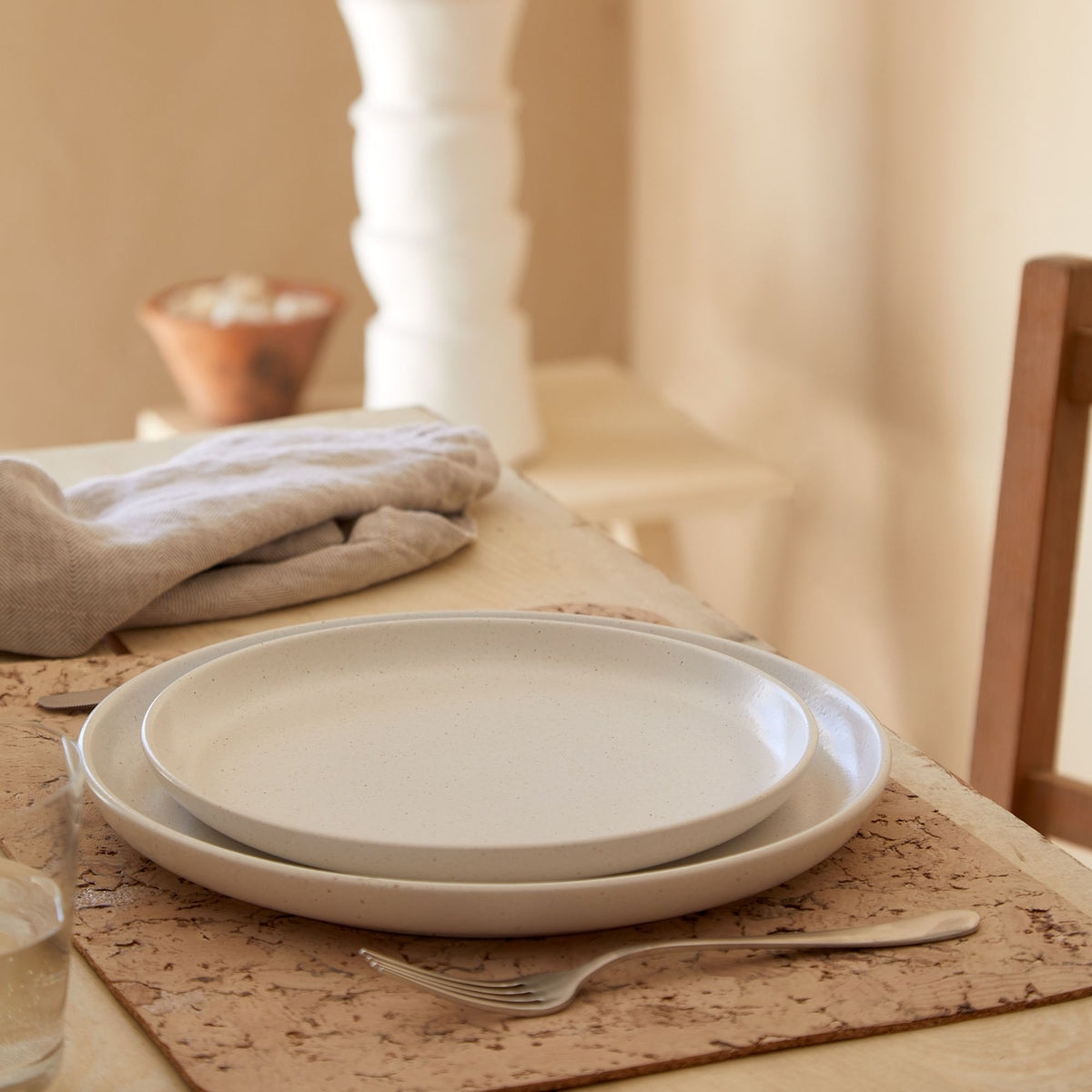 Pacifica Collection Salad Plates 9" in Vanilla, Set of 6