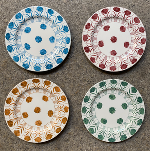Daisy Plate in Magenta
