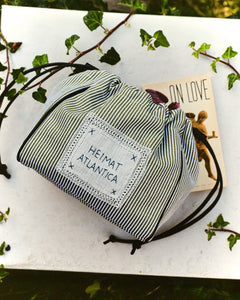 "Camarinas" Pouch in Green