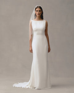 Signature Veil, Fingertip Length