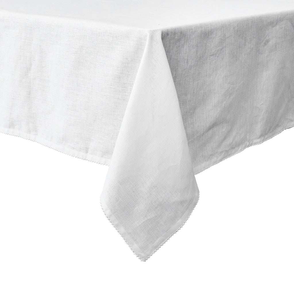 Berry Scallop 60" x 120" Tablecloth in White