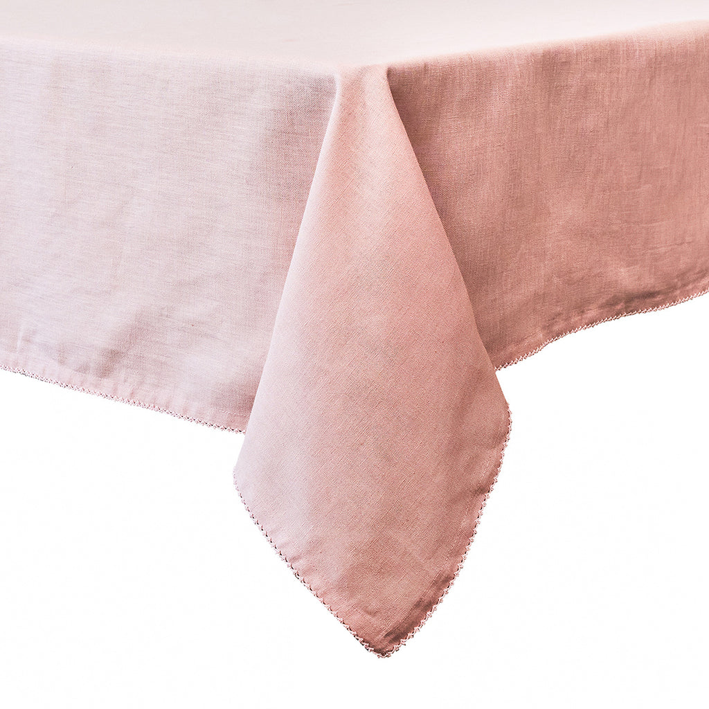 Berry Scallop 60" x 120" Tablecloth in Pink
