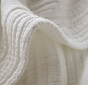 Dream Throw Blanket in White