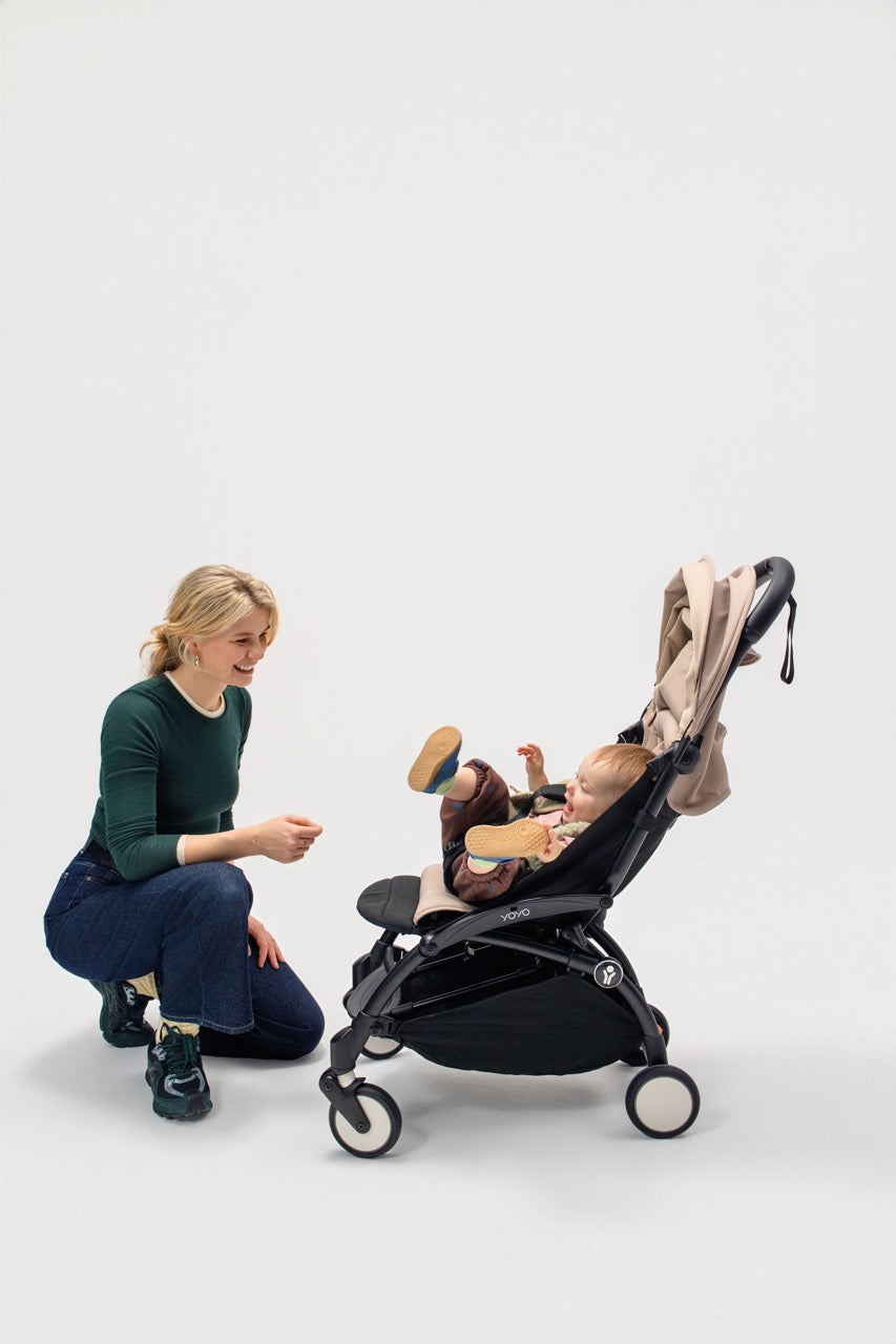 YOYO Leg Rest in Black