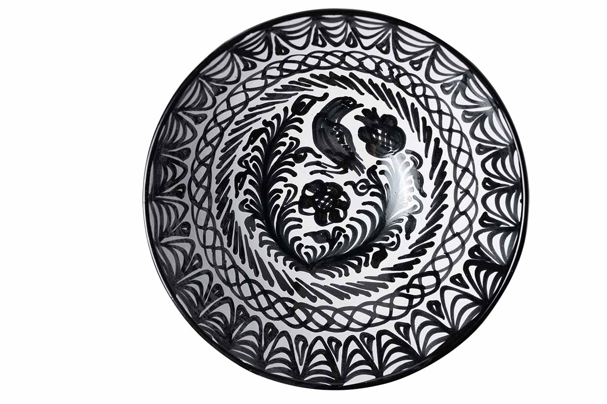 Casa Blanca & Negra Large Bowl with Hand-painted Designs