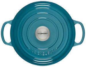 Signature Round Dutch Oven