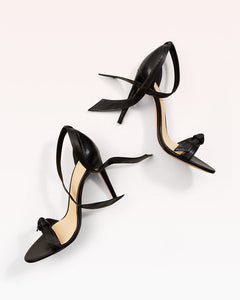 Clarita 100 in Black Leather